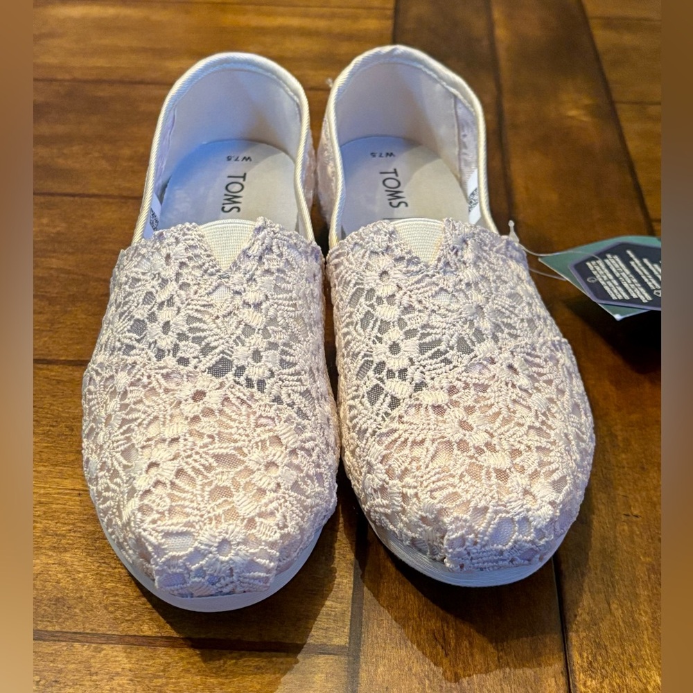NWT Toms Classic Natural Floral Lace Slip-On Flats Wedding Collection